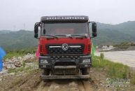 自卸車演繹王者之風(fēng) 東風(fēng)天龍KC越野挑戰(zhàn)賽決戰(zhàn)“車城”